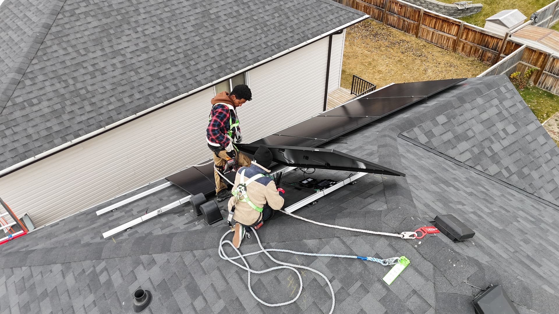 Calgary Single Family - Photo 3